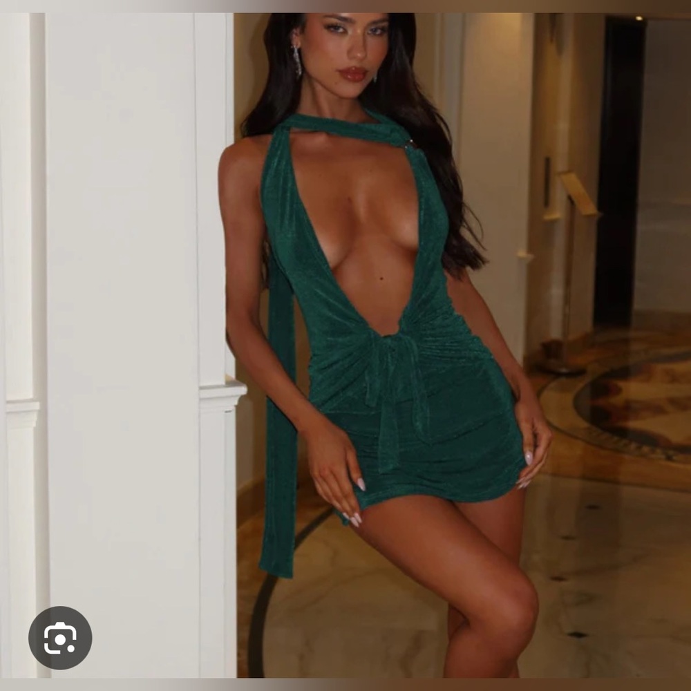 Elegant Green Plunge Dress